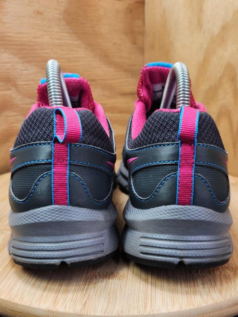 Nike Alvord 10 Womens Gray Trail Running Shoes Sneakers Size 9 - Picture 6 of 10
